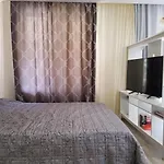 Апартамент Golden Sands Rentals Apartments *
