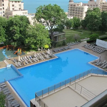 Golden Sands Rentals Apartments Lägenhet *