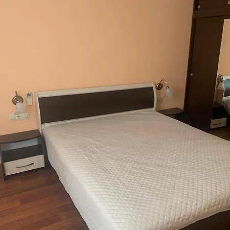 Golden Sands Rentals Apartments דירה