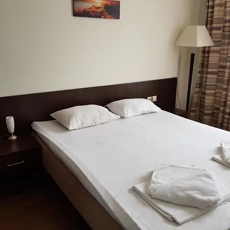 Апартаменты Golden Sands Rentals Apartments *