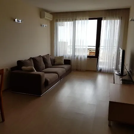 Lägenhet Golden Sands Rentals Apartments