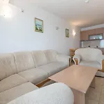 Golden Sands Rentals Apartments Apartmán