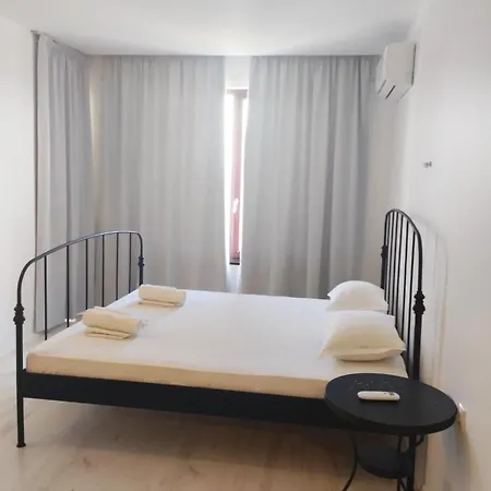 아파트 Golden Sands Rentals Apartments 골든샌드