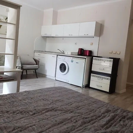 Golden Sands Rentals Apartments Daire